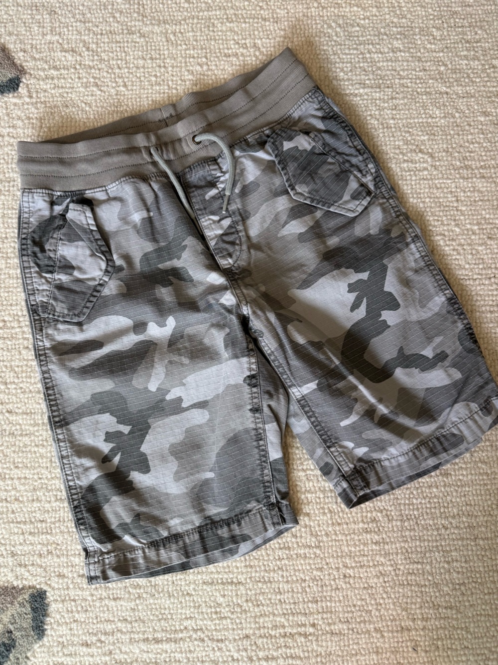 GAP Kids Boys Gray Camo Ripstop Pull-On Cargo Shorts Size 10 Large